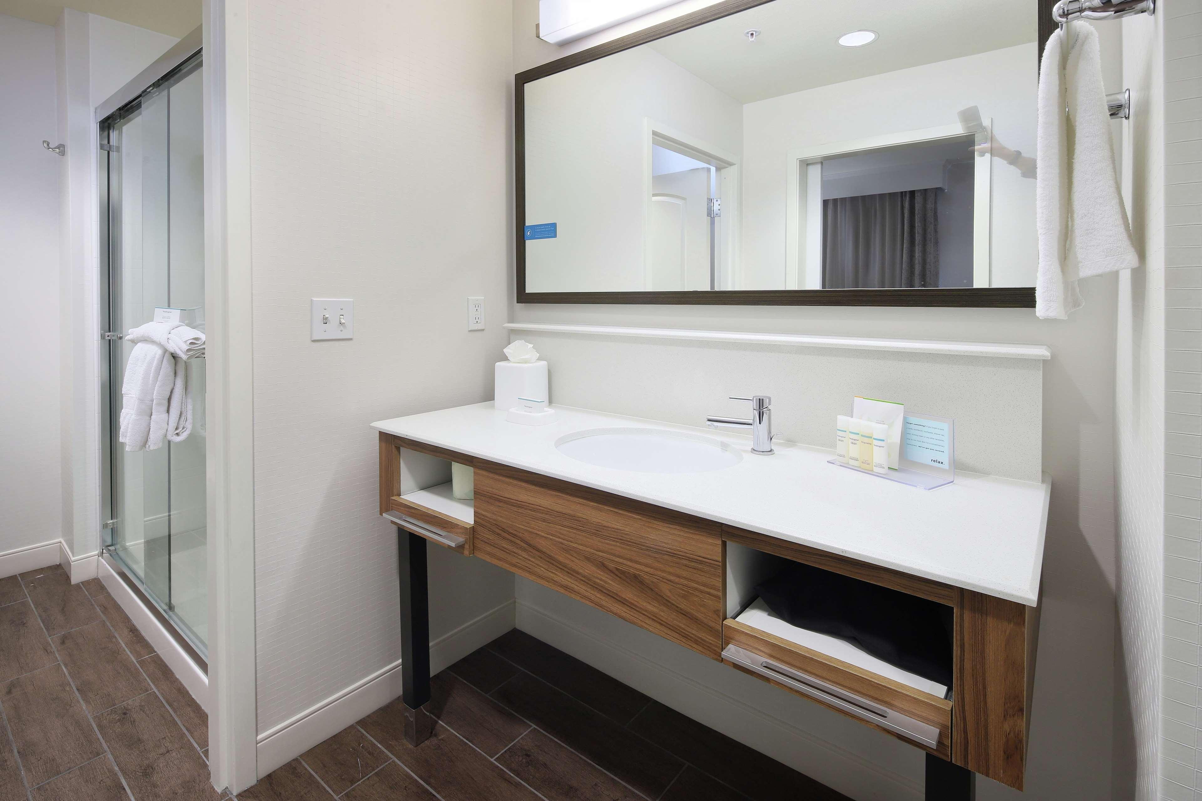 Hampton Inn & Suites Phoenix/Tempe Δωμάτιο φωτογραφία
